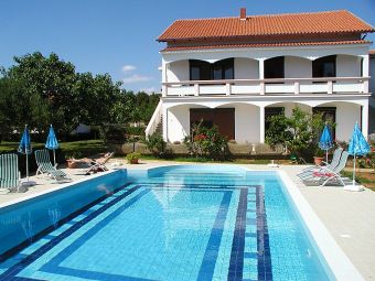 Insel Vir - Ferienwohnungen mit Pool